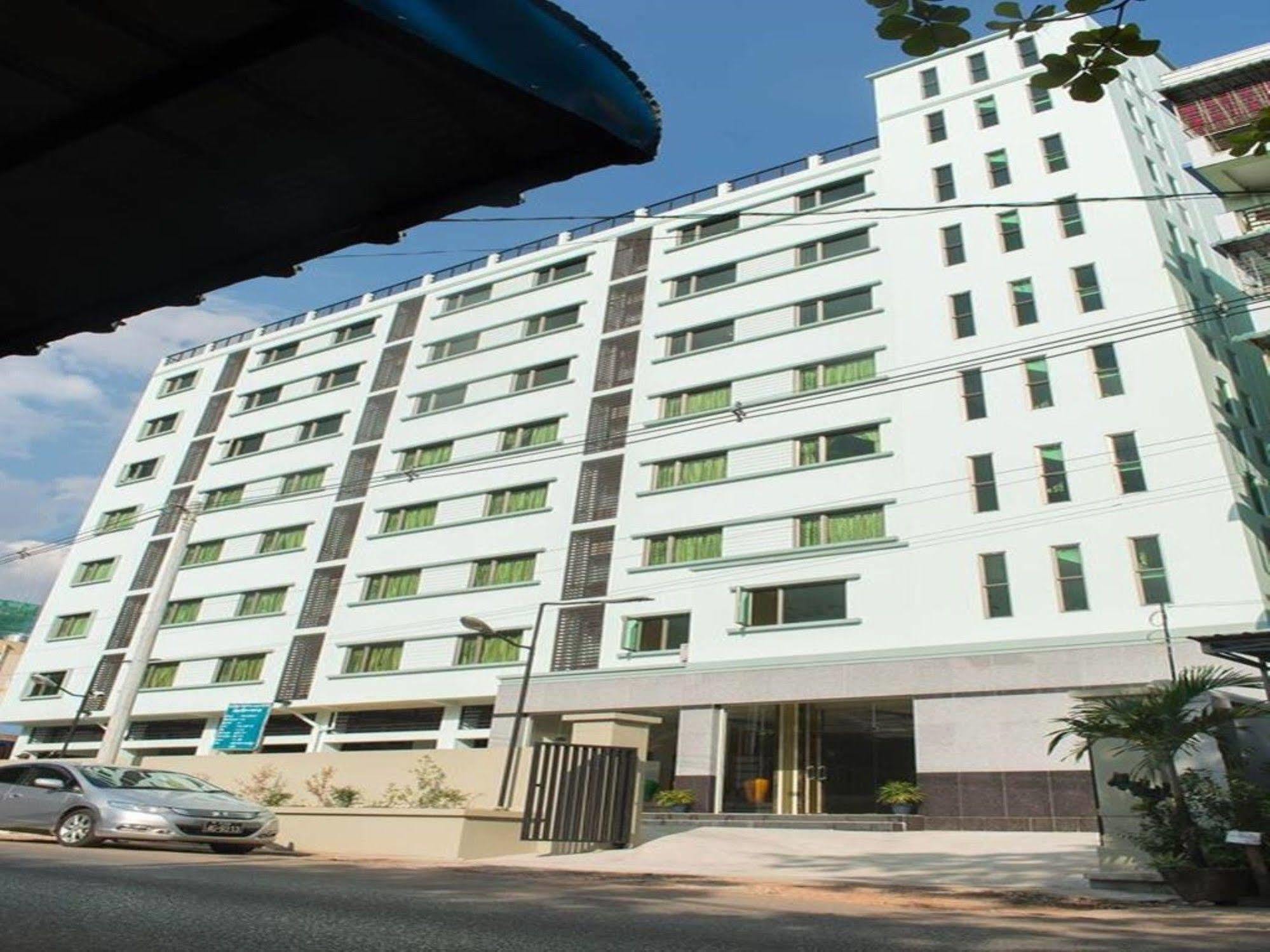 Silver Green Hotel Rangun Zewnętrze zdjęcie