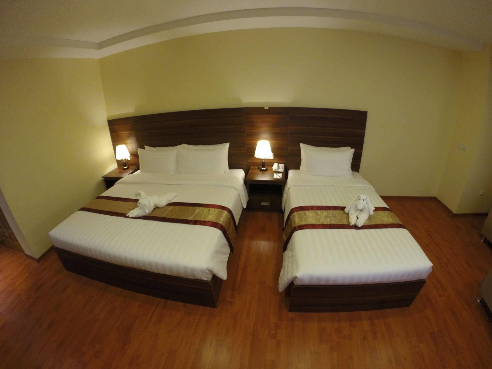 Silver Green Hotel Rangun Zewnętrze zdjęcie