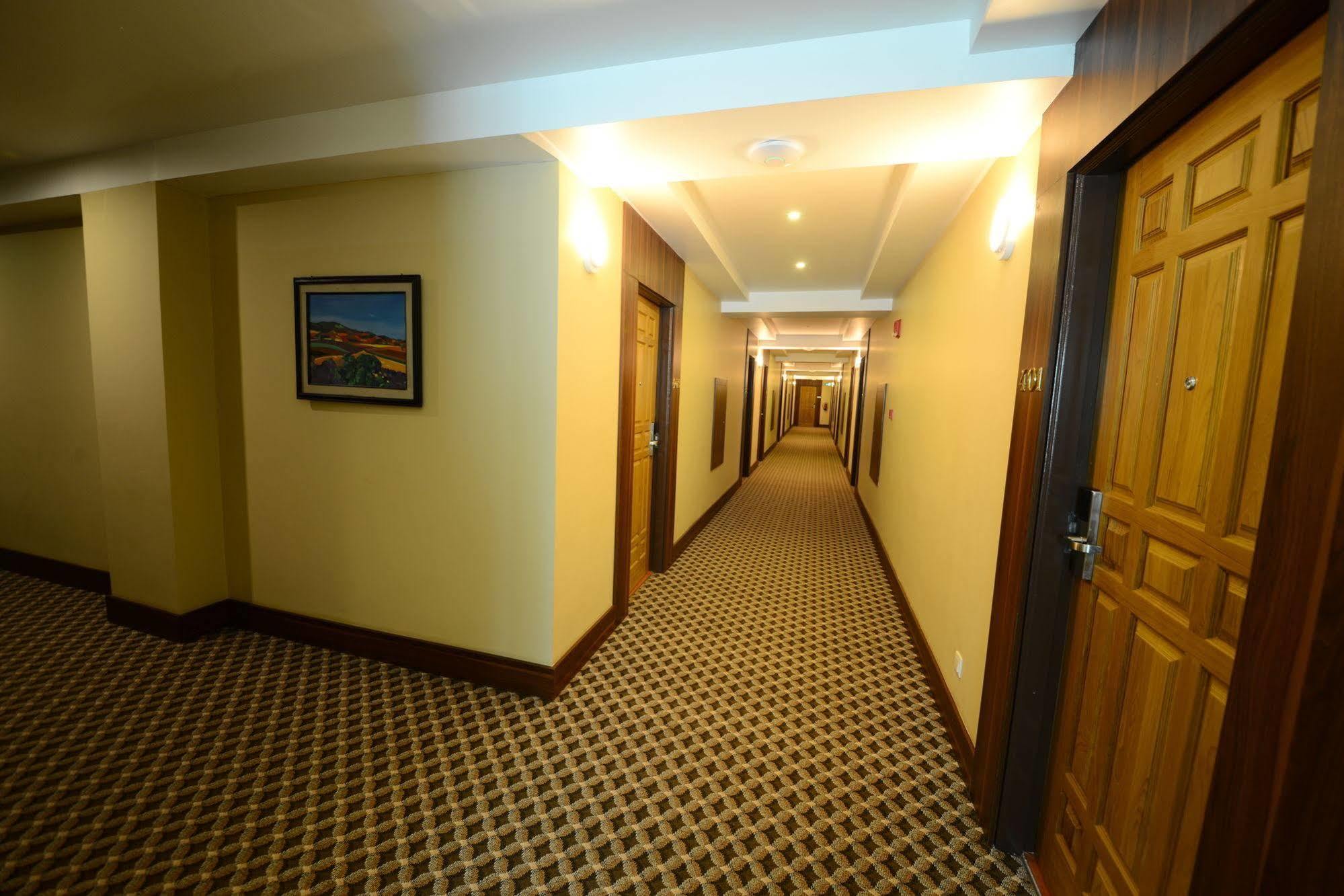 Silver Green Hotel Rangun Zewnętrze zdjęcie